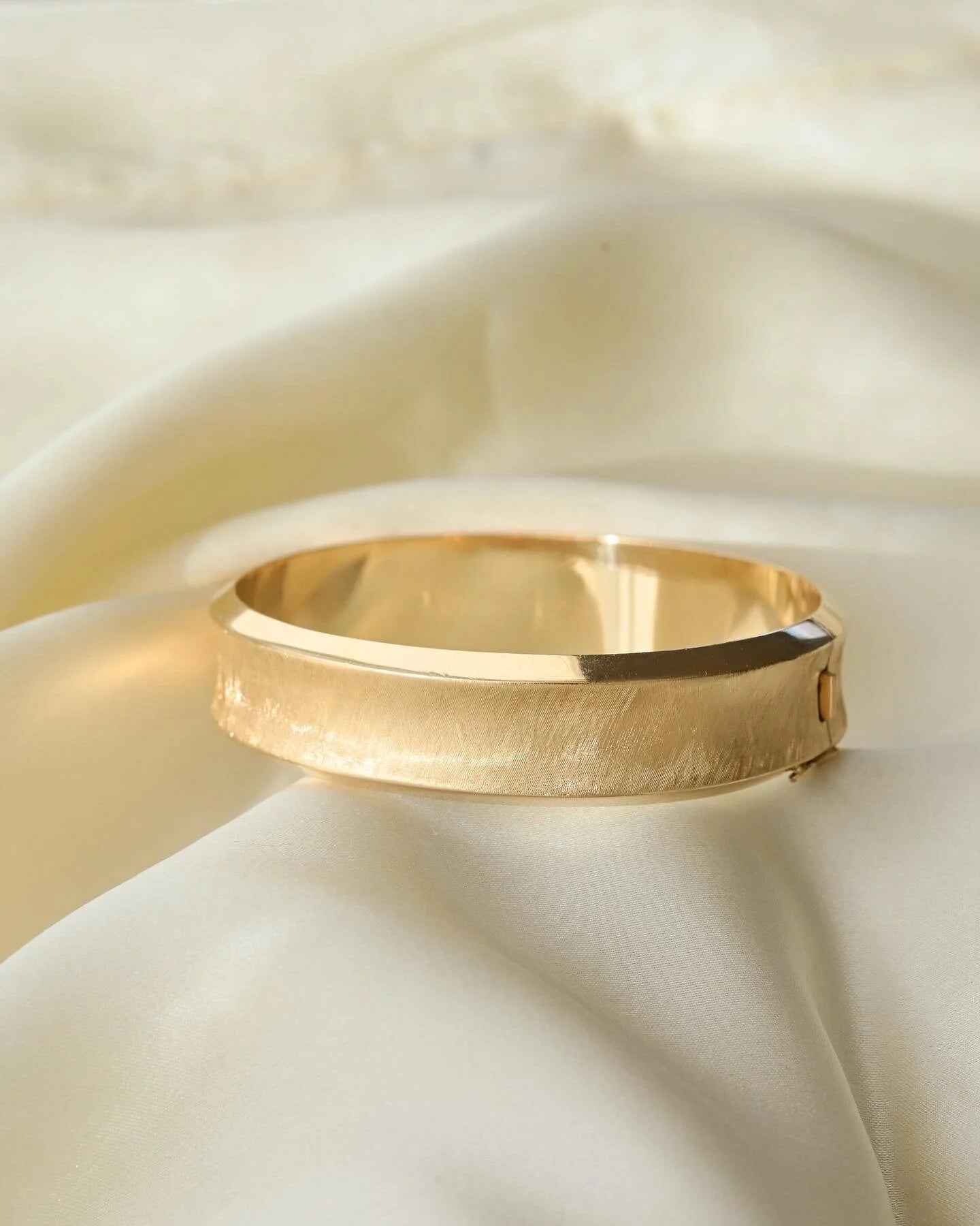 Brilliant Danish Vintage Bangle 14K Gold 1970s