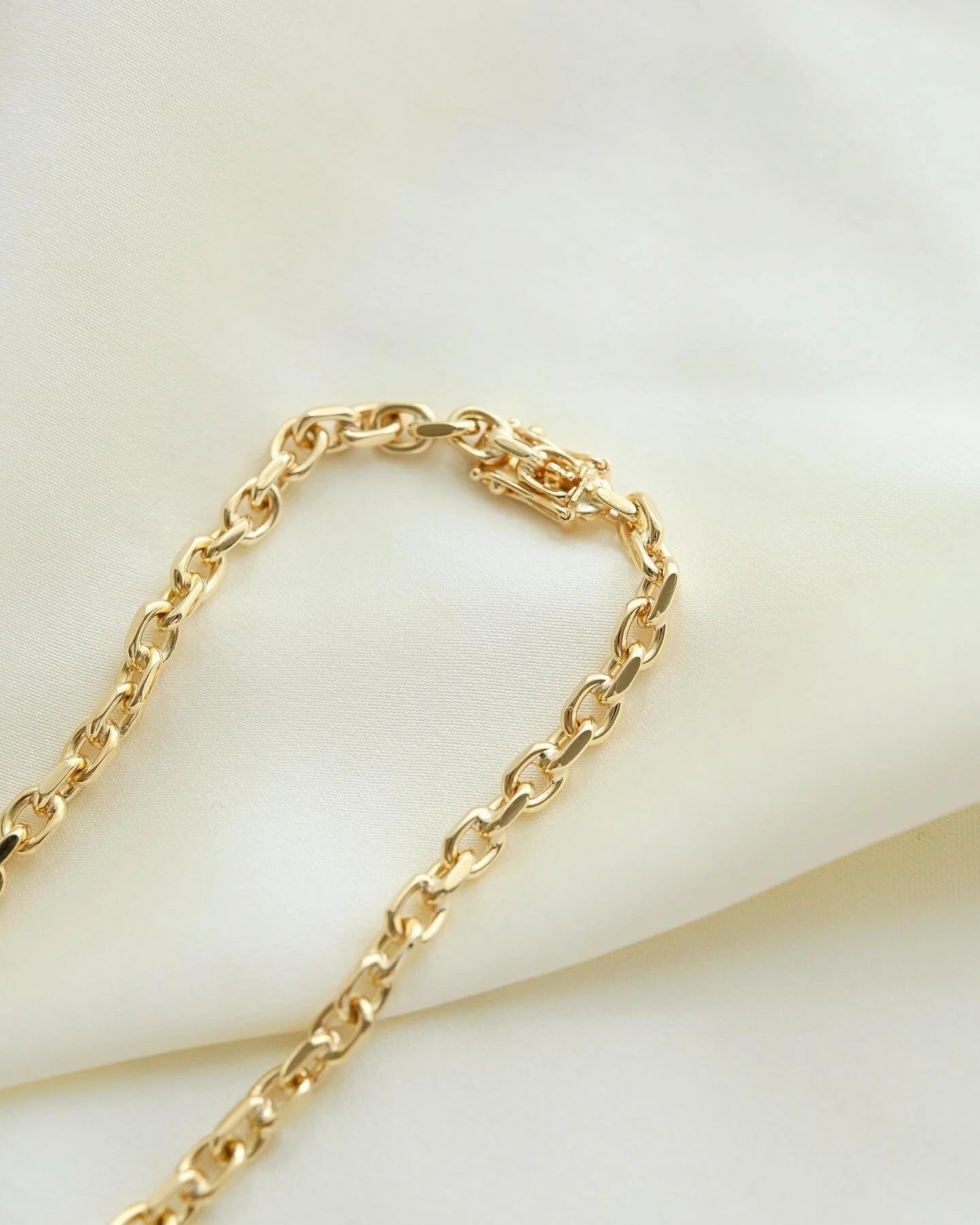 Sublime 17.15 inches Danish Vintage Anchor Chain 14K Gold