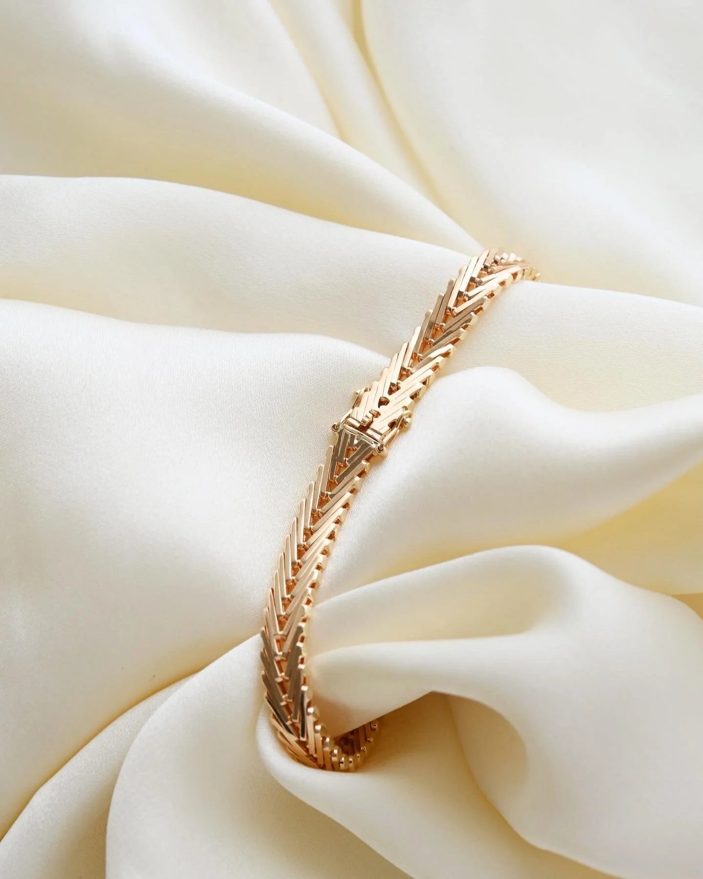 Perfect Danish Vintage Bracelet 14K Gold 1960s