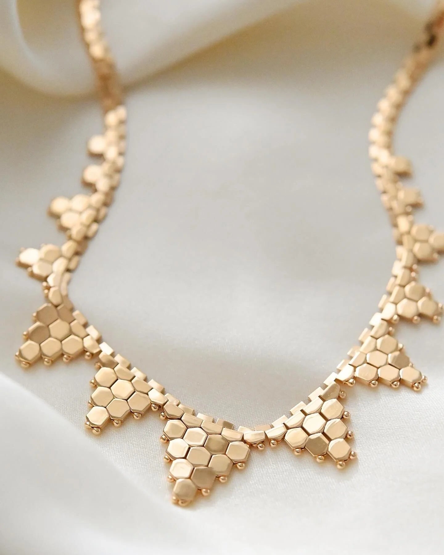 Incredible Sexy Italian Vintage Necklace 18K Gold