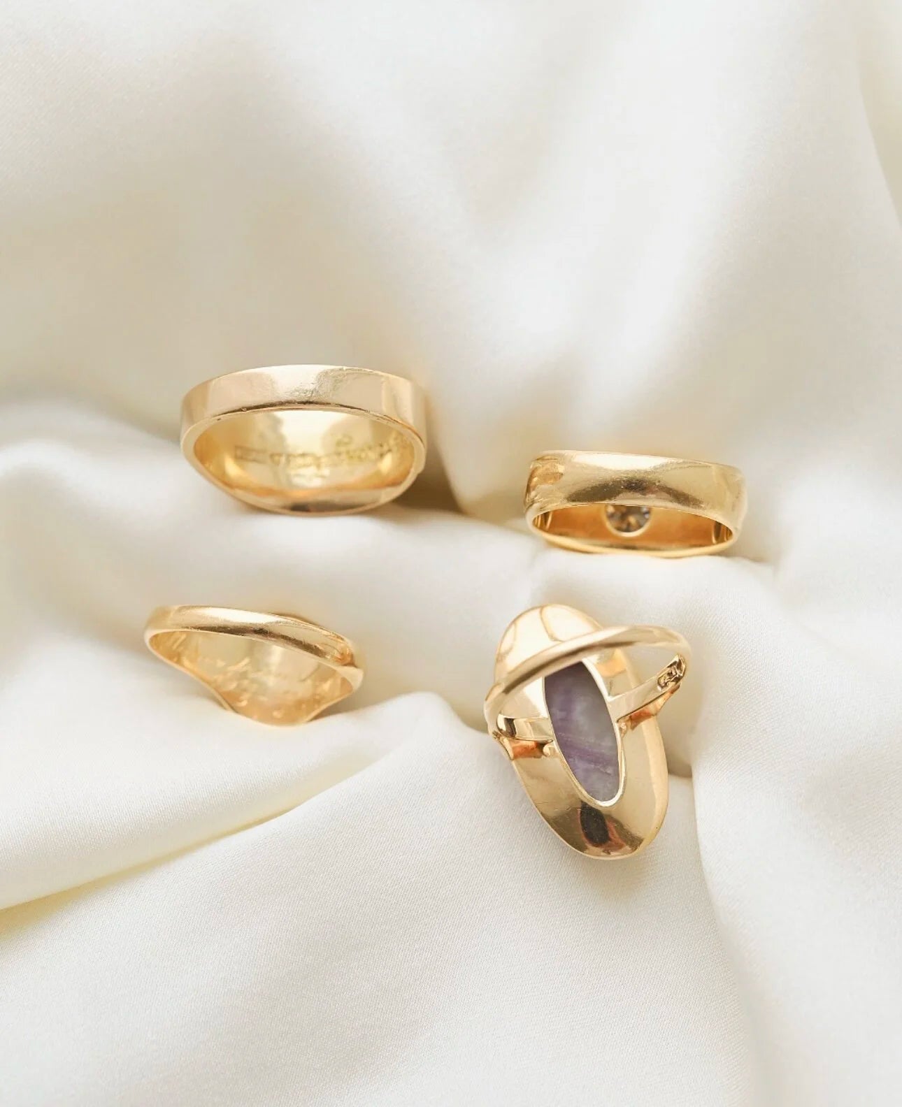 The Monday Selection: Rings, Pendants And a Chain 14-18K Gold 1900-1990