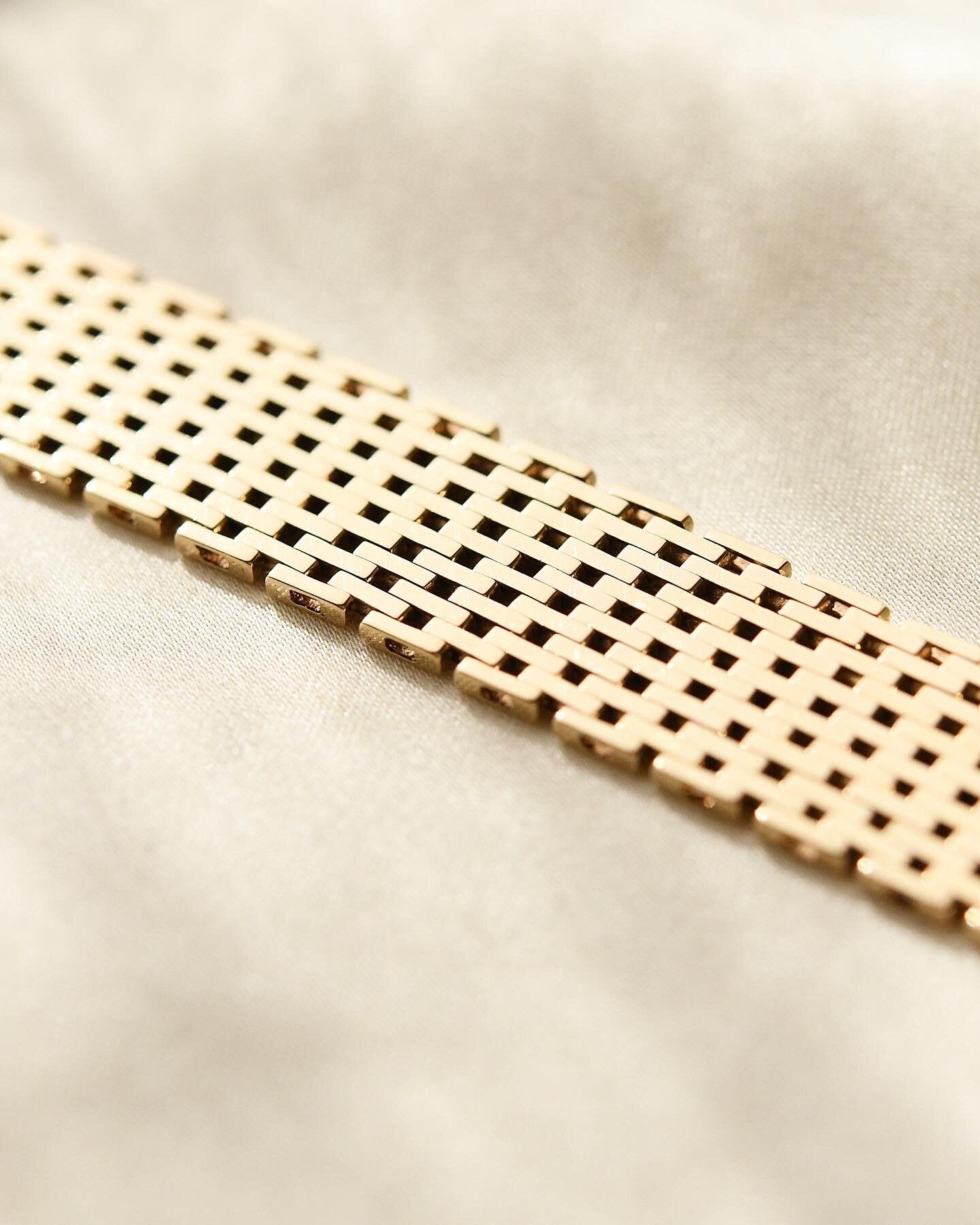 Beautiful Liquid Gold Bracelet 14K 1970s