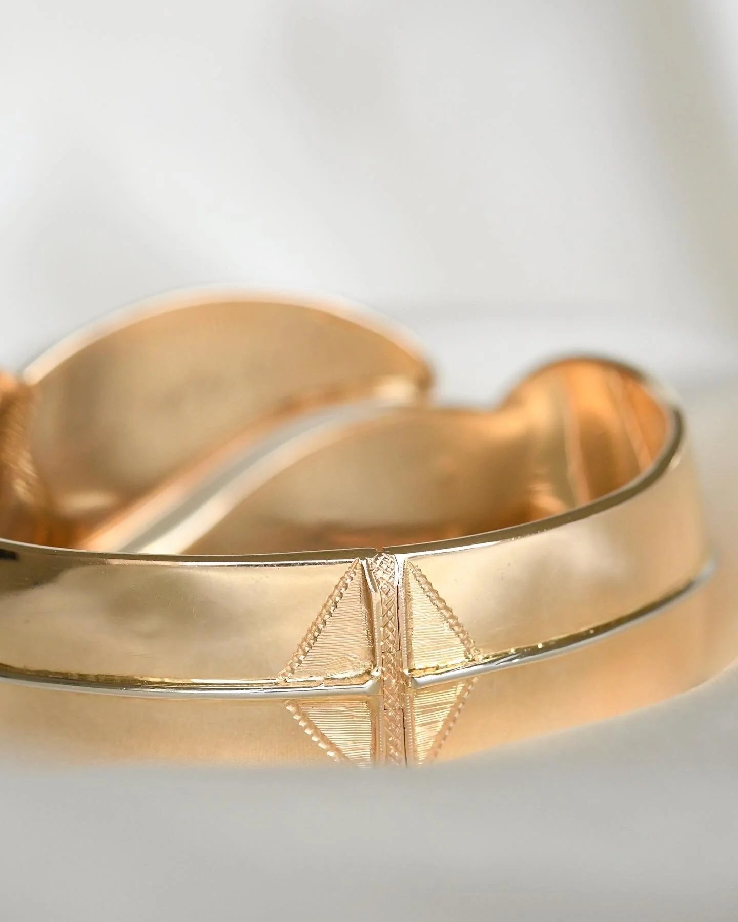 Dream Flower Cuff 18K Solid Gold 1957