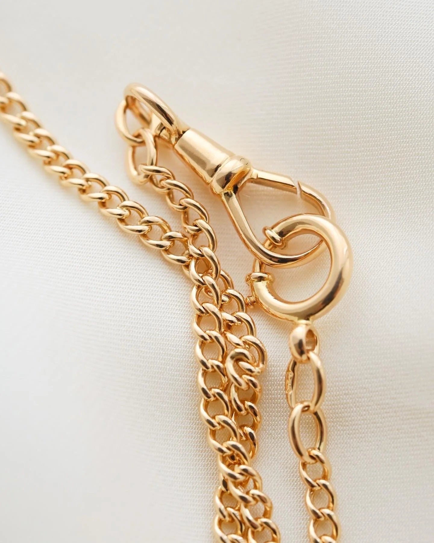INCREDIBLE 19.5 Inches Antique Watch Chain Necklace 18K Gold 1900s
