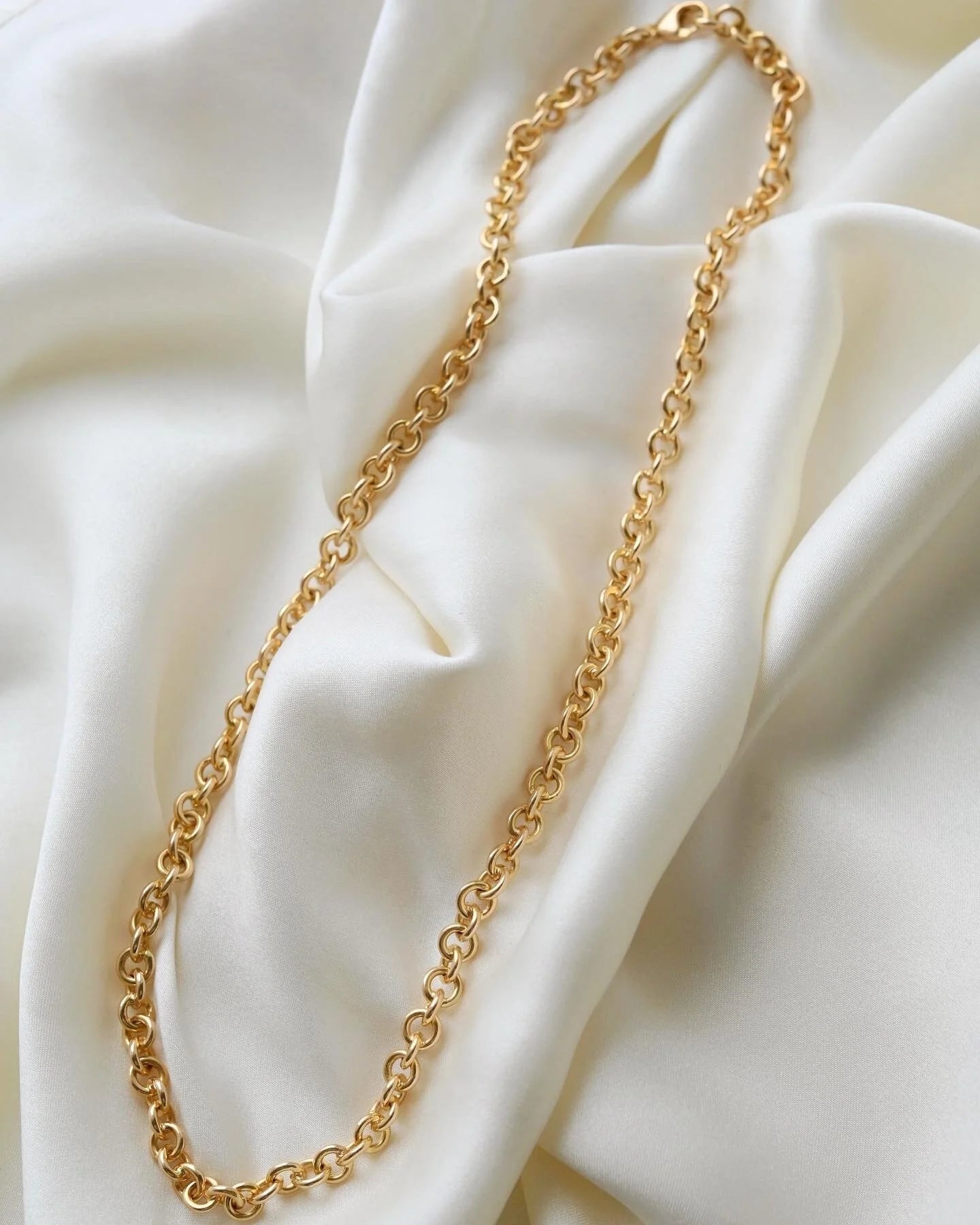 Rare Extraordinary Round Anchor Link Chain 38 Grams 18K Gold