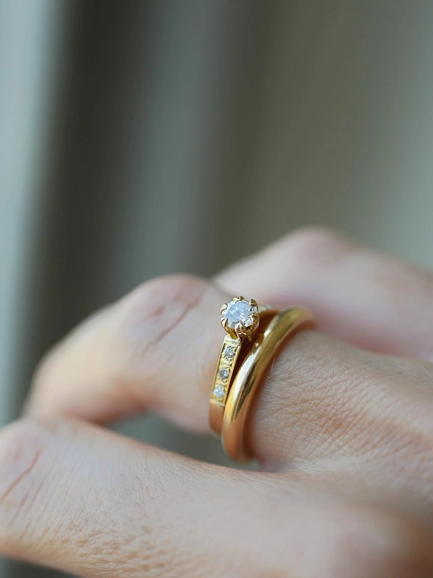Stunning Princess Solitaire Diamond Ring Sixze 6.75 18K Gold