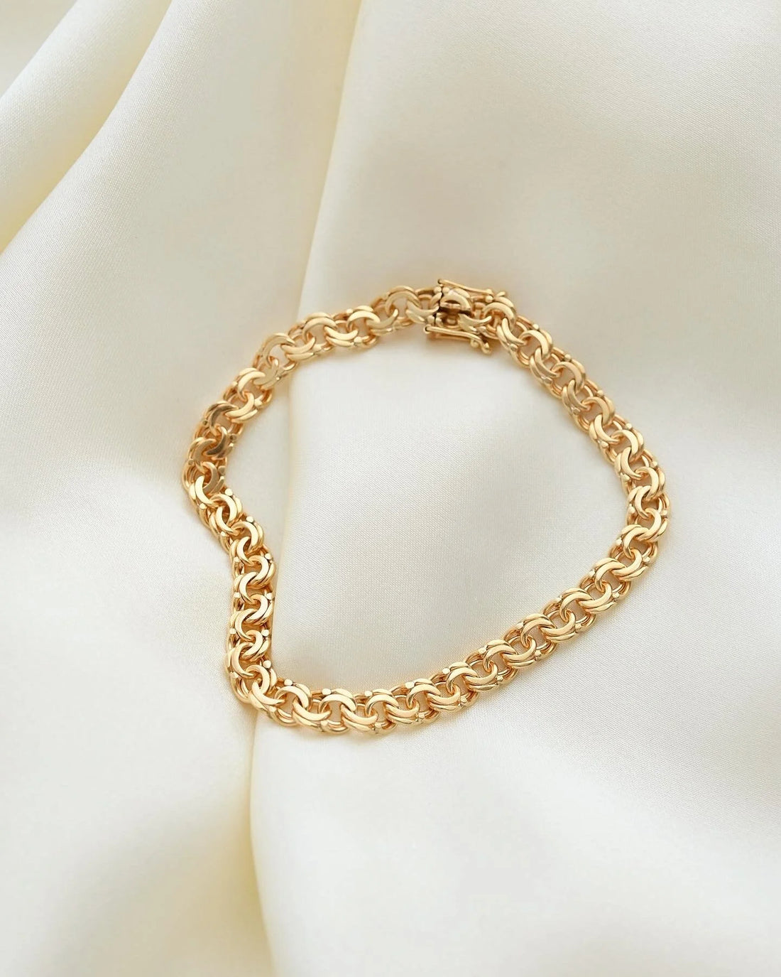 My Favorite Link Type Vintage Bracelet 18K Gold 1964