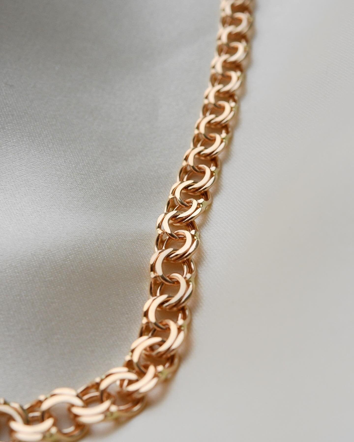 Selling Separately! Baby Bismarck, Bismarck and Curb Link Chain 18K Gold 1960s
