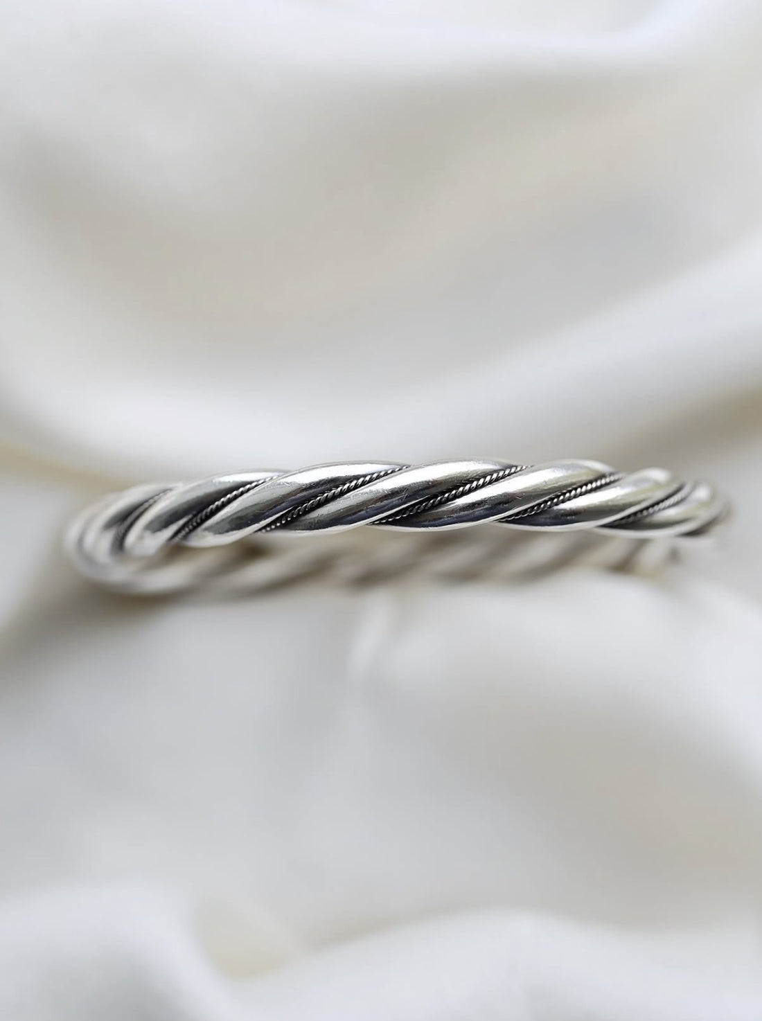Gorgeous Vintage Heavy Twisted Silver Bangle